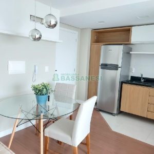 Apto Mobiliado com 40m², 1 dormitório, 1 vaga, no bairro Centro em Caxias do Sul para Comprar