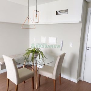 Apto Mobiliado com 40m², 1 dormitório, 1 vaga, no bairro Lourdes em Caxias do Sul para Comprar