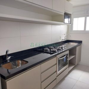 Apto Mobiliado com 40m², 1 dormitório, 1 vaga, no bairro Lourdes em Caxias do Sul para Comprar