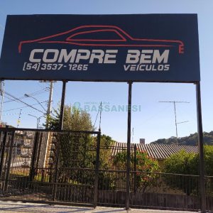 Loja com 564m², 1 vaga, no bairro Cristo Redentor em Caxias do Sul para Alugar