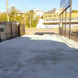 Loja com 564m², 1 vaga, no bairro Cristo Redentor em Caxias do Sul para Alugar