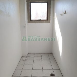 Loja com 564m², 1 vaga, no bairro Cristo Redentor em Caxias do Sul para Alugar
