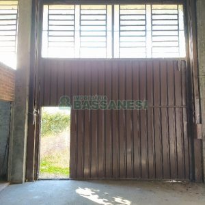 Loja com 564m², 1 vaga, no bairro Cristo Redentor em Caxias do Sul para Alugar