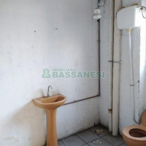 Loja com 564m², 1 vaga, no bairro Cristo Redentor em Caxias do Sul para Alugar