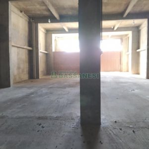 Loja com 564m², 1 vaga, no bairro Cristo Redentor em Caxias do Sul para Alugar