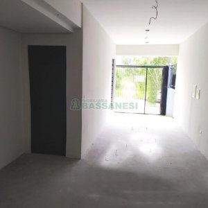 Sobrado com 86m², 2 dormitórios, 2 vagas, no bairro Nossa Senhora da Saúde em Caxias do Sul para Comprar