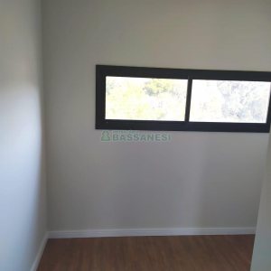 Sobrado com 86m², 2 dormitórios, 2 vagas, no bairro Nossa Senhora da Saúde em Caxias do Sul para Comprar