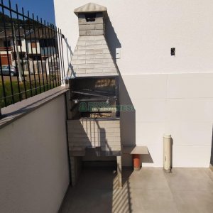 Sobrado com 86m², 2 dormitórios, 2 vagas, no bairro Nossa Senhora da Saúde em Caxias do Sul para Comprar