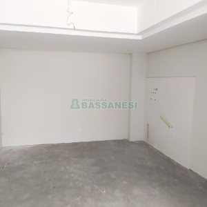 Sobrado com 86m², 2 dormitórios, 1 vaga, no bairro Nossa Senhora da Saúde em Caxias do Sul para Comprar