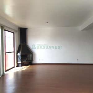 Apartamento com 189m², 3 dormitórios, 2 vagas, no bairro Centro em Caxias do Sul para Comprar