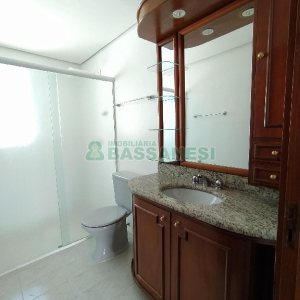 Apartamento com 189m², 3 dormitórios, 2 vagas, no bairro Centro em Caxias do Sul para Comprar