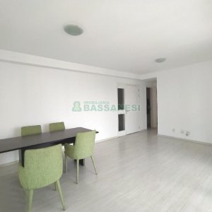 Apartamento com 110m², 3 dormitórios, 2 vagas, no bairro Cristo Redentor em Caxias do Sul para Alugar