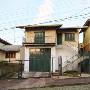 Casa com 195m², 3 dormitórios, 4 vagas, no bairro Santa Catarina em Caxias do Sul para Alugar