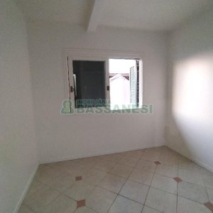 Casa com 195m², 3 dormitórios, 4 vagas, no bairro Santa Catarina em Caxias do Sul para Alugar
