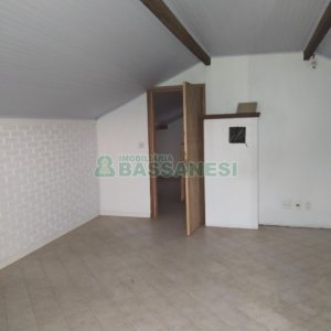 Casa com 195m², 3 dormitórios, 4 vagas, no bairro Santa Catarina em Caxias do Sul para Alugar