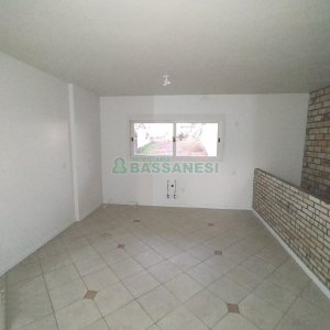 Casa com 195m², 3 dormitórios, 4 vagas, no bairro Santa Catarina em Caxias do Sul para Alugar