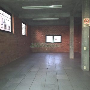 Casa com 195m², 3 dormitórios, 4 vagas, no bairro Santa Catarina em Caxias do Sul para Alugar