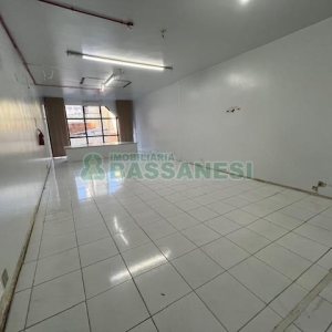 Loja com 360m², no bairro Centro em Caxias do Sul para Alugar