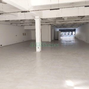 Loja com 300m², no bairro São Pelegrino em Caxias do Sul para Alugar