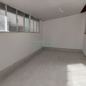 Loja com 300m², no bairro São Pelegrino em Caxias do Sul para Alugar