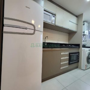 Apto Mobiliado com 35m², 1 dormitório, 1 vaga, no bairro Lourdes em Caxias do Sul para Alugar