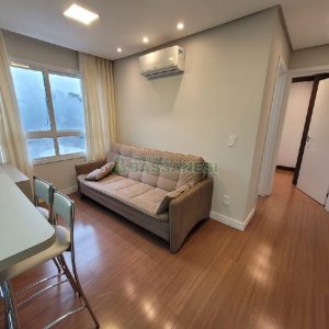 Apto Mobiliado com 35m², 1 dormitório, 1 vaga, no bairro Lourdes em Caxias do Sul para Alugar