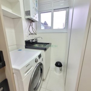 Apto Mobiliado com 35m², 1 dormitório, 1 vaga, no bairro Lourdes em Caxias do Sul para Alugar