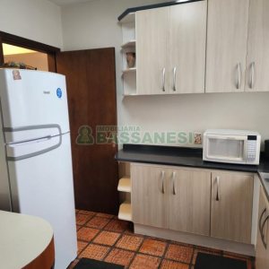 Apartamento com 74m², 2 dormitórios, 1 vaga, no bairro Madureira em Caxias do Sul para Comprar