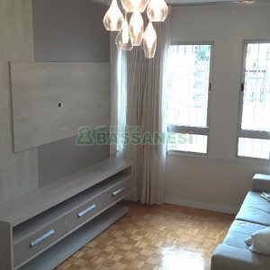 Apto Mobiliado com 74m², 2 dormitórios, 1 vaga, no bairro Sagrada Família em Caxias do Sul para Comprar