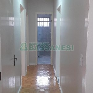 Apto Mobiliado com 74m², 2 dormitórios, 1 vaga, no bairro Sagrada Família em Caxias do Sul para Comprar