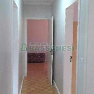 Apto Mobiliado com 74m², 2 dormitórios, 1 vaga, no bairro Sagrada Família em Caxias do Sul para Comprar