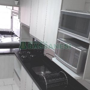 Apto Mobiliado com 74m², 2 dormitórios, 1 vaga, no bairro Sagrada Família em Caxias do Sul para Comprar