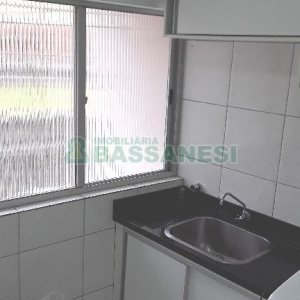 Apto Mobiliado com 74m², 2 dormitórios, 1 vaga, no bairro Sagrada Família em Caxias do Sul para Comprar