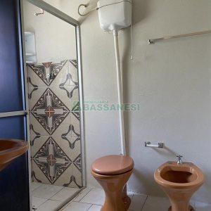 Casa com 108m², 3 dormitórios, 1 vaga, no bairro Santa Corona em Caxias do Sul para Comprar