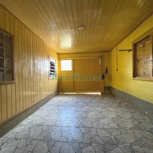 Casa com 108m², 3 dormitórios, 1 vaga, no bairro Santa Corona em Caxias do Sul para Comprar