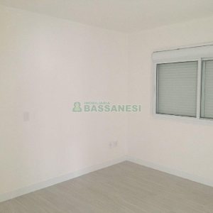 Apartamento com 82m², 2 dormitórios, 2 vagas, no bairro Desvio Rizzo em Caxias do Sul para Comprar