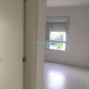 Apartamento com 82m², 2 dormitórios, 2 vagas, no bairro Desvio Rizzo em Caxias do Sul para Comprar