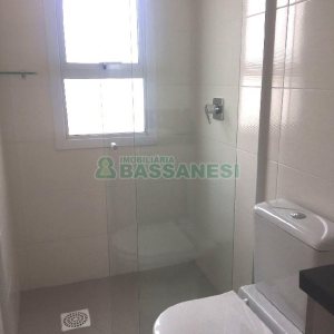 Apartamento com 82m², 2 dormitórios, 2 vagas, no bairro Desvio Rizzo em Caxias do Sul para Comprar