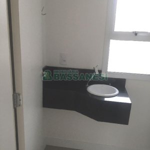 Apartamento com 82m², 2 dormitórios, 2 vagas, no bairro Desvio Rizzo em Caxias do Sul para Comprar