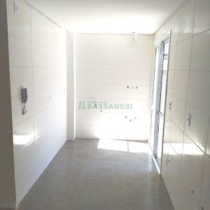 Apartamento com 80m², 2 dormitórios, 1 vaga, no bairro Salgado Filho em Caxias do Sul para Alugar