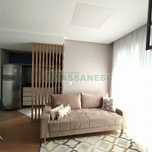 Apto Mobiliado com 41m², 1 dormitório, 1 vaga, no bairro Lourdes em Caxias do Sul para Alugar