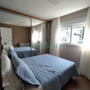Apto Mobiliado com 41m², 1 dormitório, 1 vaga, no bairro Lourdes em Caxias do Sul para Alugar