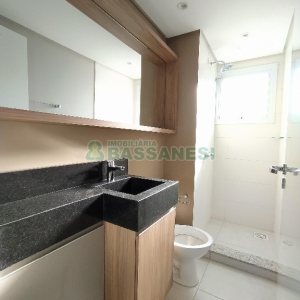 Apto Mobiliado com 41m², 1 dormitório, 1 vaga, no bairro Lourdes em Caxias do Sul para Alugar