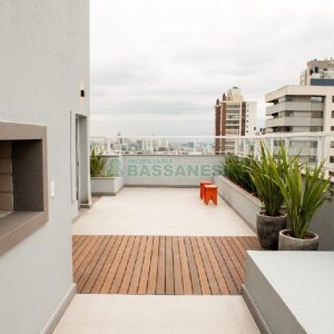 Apto Mobiliado com 41m², 1 dormitório, 1 vaga, no bairro Lourdes em Caxias do Sul para Alugar