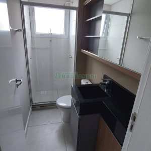 Apto Mobiliado com 57m², 2 dormitórios, 2 vagas, no bairro Lourdes em Caxias do Sul para Alugar
