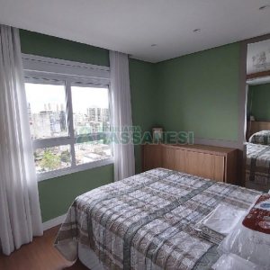 Apto Mobiliado com 57m², 2 dormitórios, 2 vagas, no bairro Lourdes em Caxias do Sul para Alugar