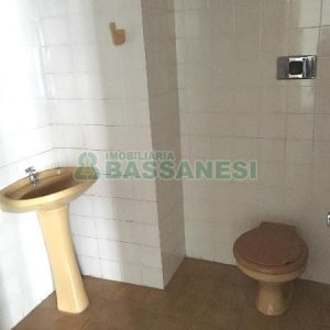 Sala com 43m², no bairro Centro em Caxias do Sul para Alugar