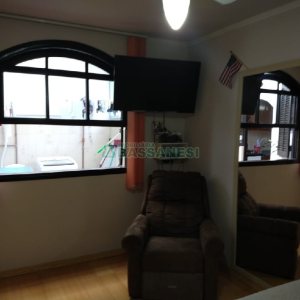 Casa com 239m², 3 dormitórios, 2 vagas, no bairro Rio Branco em Caxias do Sul para Comprar