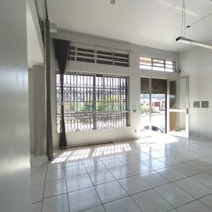 Loja com 85m², no bairro Universitário em Caxias do Sul para Alugar