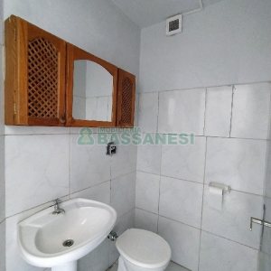 Loja com 85m², no bairro Universitário em Caxias do Sul para Alugar